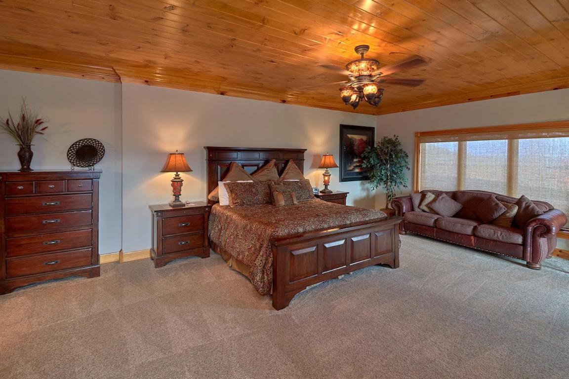 سيفيرفيل Journey'S End, 5 Bedrooms, Sleeps 12, Private Outdoor Pool, Theater, Sauna المظهر الخارجي الصورة