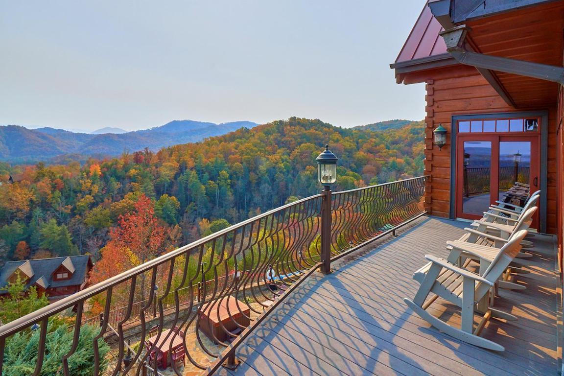 سيفيرفيل Journey'S End, 5 Bedrooms, Sleeps 12, Private Outdoor Pool, Theater, Sauna المظهر الخارجي الصورة
