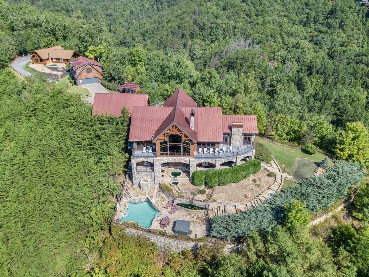 سيفيرفيل Journey'S End, 5 Bedrooms, Sleeps 12, Private Outdoor Pool, Theater, Sauna المظهر الخارجي الصورة